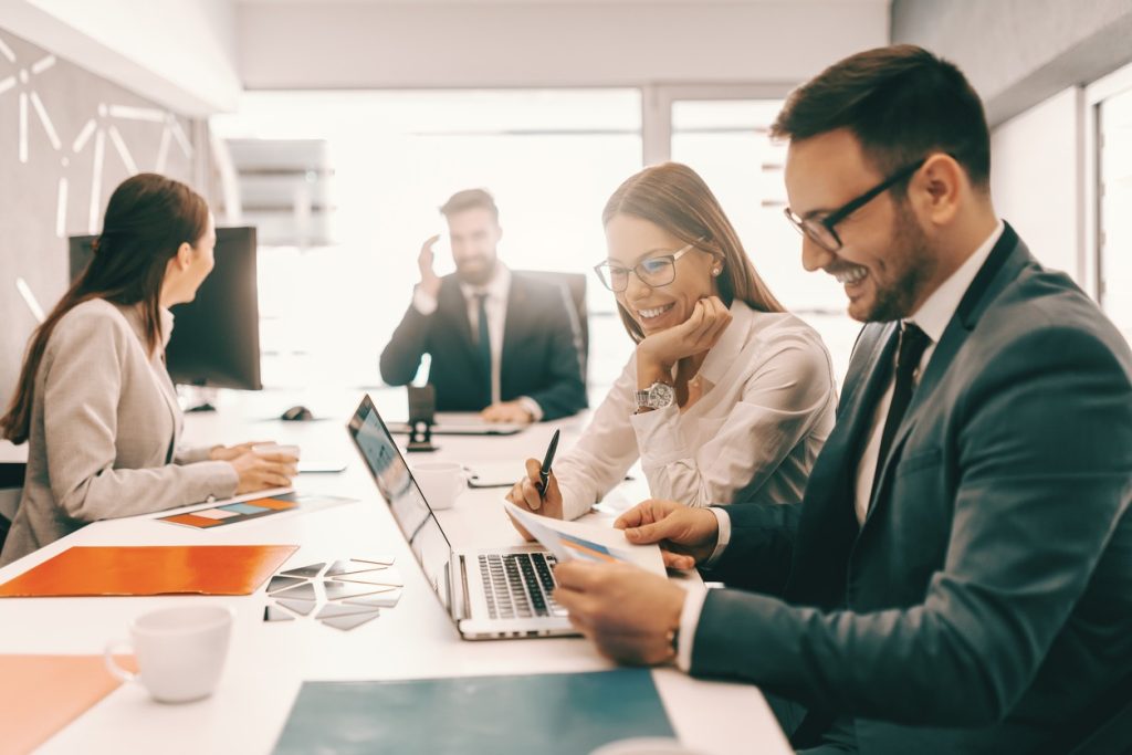 How a Business Coach Los Angeles Can Help You Overcome Challenges
