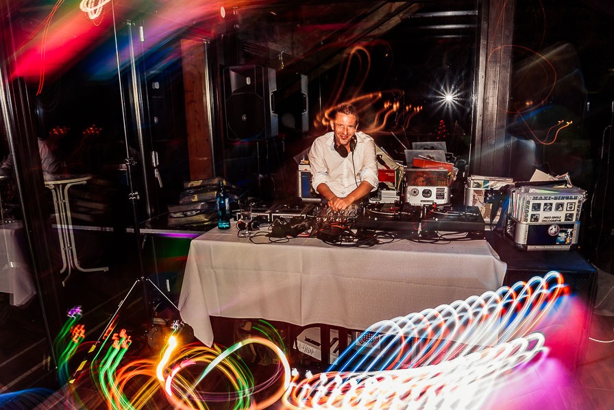 Best Wedding DJ DFW – The Perfect Blend of Style, Fun, and Professionalism